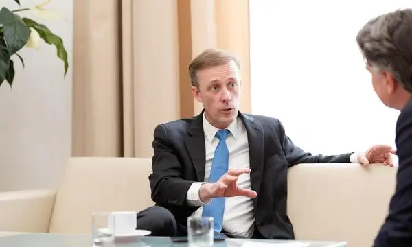 Jake Sullivan war von 2021 bis 2025 Nationaler Sicherheitsberater von US-Präsident Joe Biden. Er kam auf Einladung der Industriellenvereinigung in Kooperation mit der Oberbank zu einem Vortrag nach Wien. 
